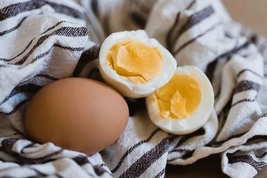 Sĩ tử lớp 12 ăn gì trước đi thi để gặp may mắn?