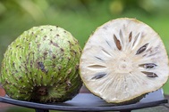 Mãng cầu xiêm - "khắc tinh" của ung thư?
