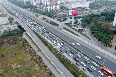 Cao tốc Pháp Vân - Cầu Giẽ ùn tắc ngày mùng 4 Tết