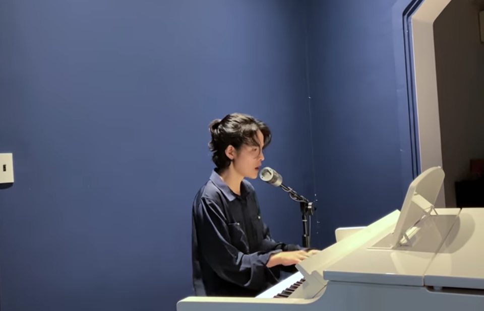 Vũ Cát Tường viết nhạc chống dịch, làm “sân khấu” tại nhà hát tặng khán giả - 1 Vũ Cát Tường viết nhạc chống dịch, làm “sân khấu” tại nhà hát tặng khán giả - 1