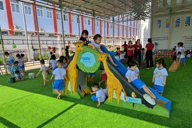 "Giáo dục lấy trẻ làm trung tâm theo hướng tiếp cận 10 chữ "T"