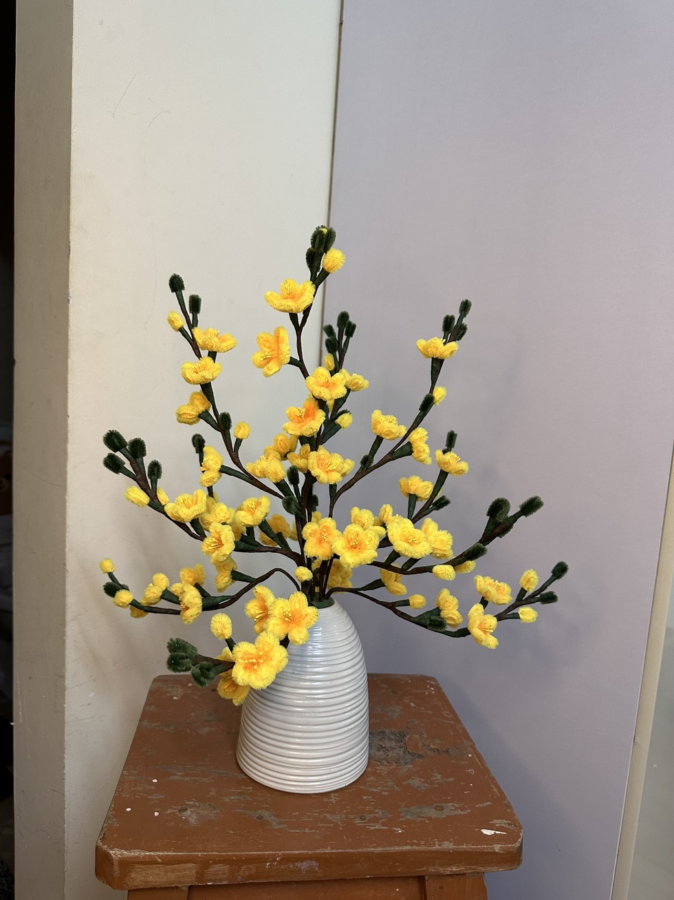 Rộ trào lưu làm rồng, hoa bằng kẽm nhung trưng Tết vừa rẻ vừa đẹp - 3