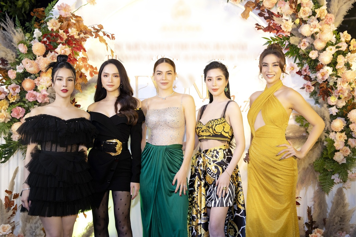 Hồ Ngọc Hà, Võ Hoàng Yến đọ sắc, tham dự sự kiện ở Hà Nội - 3 Hồ Ngọc Hà, Võ Hoàng Yến đọ sắc, tham dự sự kiện ở Hà Nội - 3