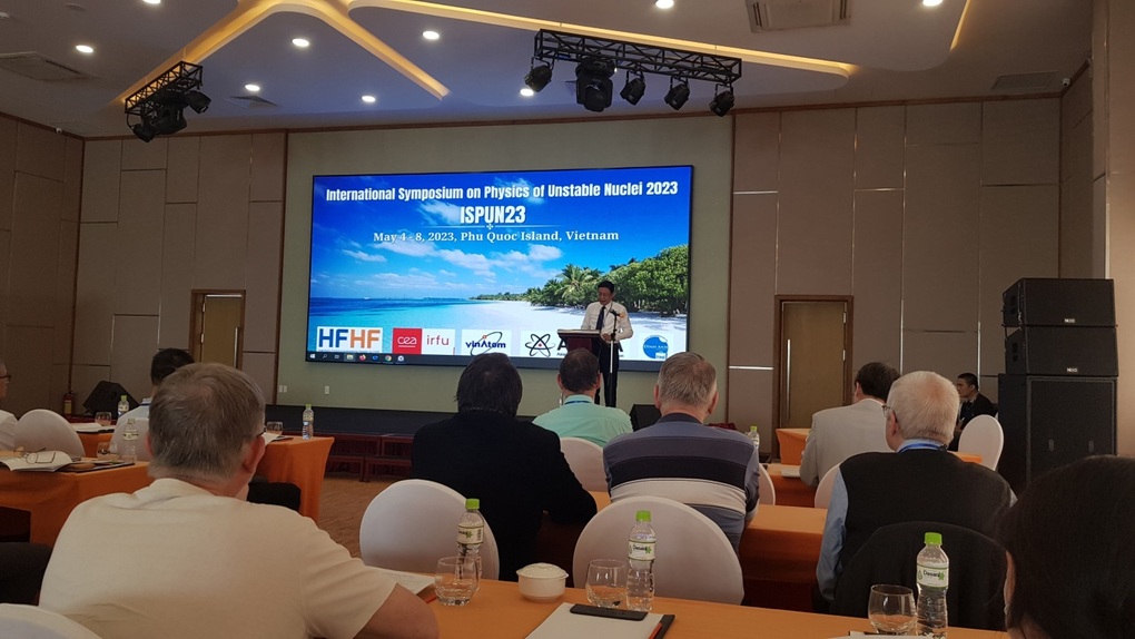 Nhiều nhà vật lý hạt nhân hàng đầu đến Việt Nam - 2 Nhiều nhà vật lý hạt nhân hàng đầu đến Việt Nam - 2