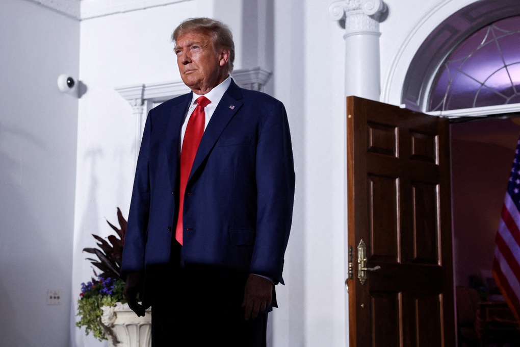 Công tố viên đặc biệt Mỹ yêu cầu lùi ngày xét xử ông Trump - 1