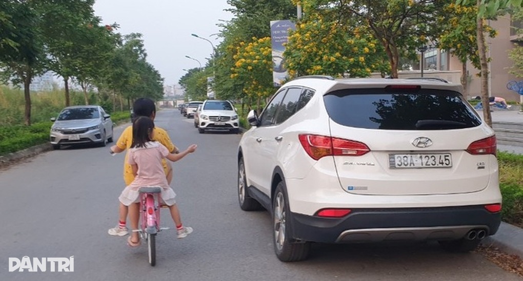 Bộ trưởng Công an quyết định số lượng biển số xe ô tô đấu giá - 2 Bộ trưởng Công an quyết định số lượng biển số xe ô tô đấu giá - 2