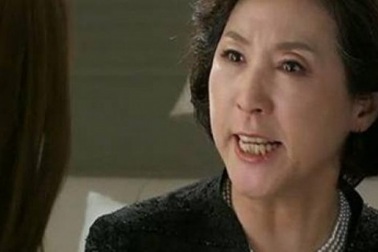 Rơi thẳng xuống "địa ngục" ngay sau đám cưới trong mơ