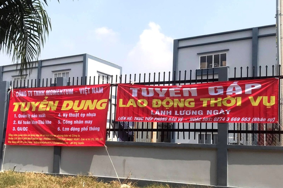 Bình Dương: Ồ ạt tuyển dụng đầu năm, cần 42.500 lao động - 4 Bình Dương: Ồ ạt tuyển dụng đầu năm, cần 42.500 lao động - 4