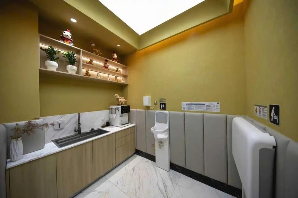 Nhà vệ sinh công cộng gây bão mạng vì quá đẹp, nhiều người kéo đến check-in - 2 Nhà vệ sinh công cộng gây bão mạng vì quá đẹp, nhiều người kéo đến check-in - 2