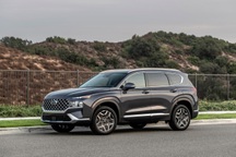 Hyundai triệu hồi Santa Fe 2022 tại Mỹ vì lỗi "có một không hai"