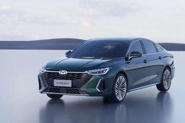 Toyota Camry và Kia K5 có đối thủ cạnh tranh Arrizo 8 đến từ Trung Quốc