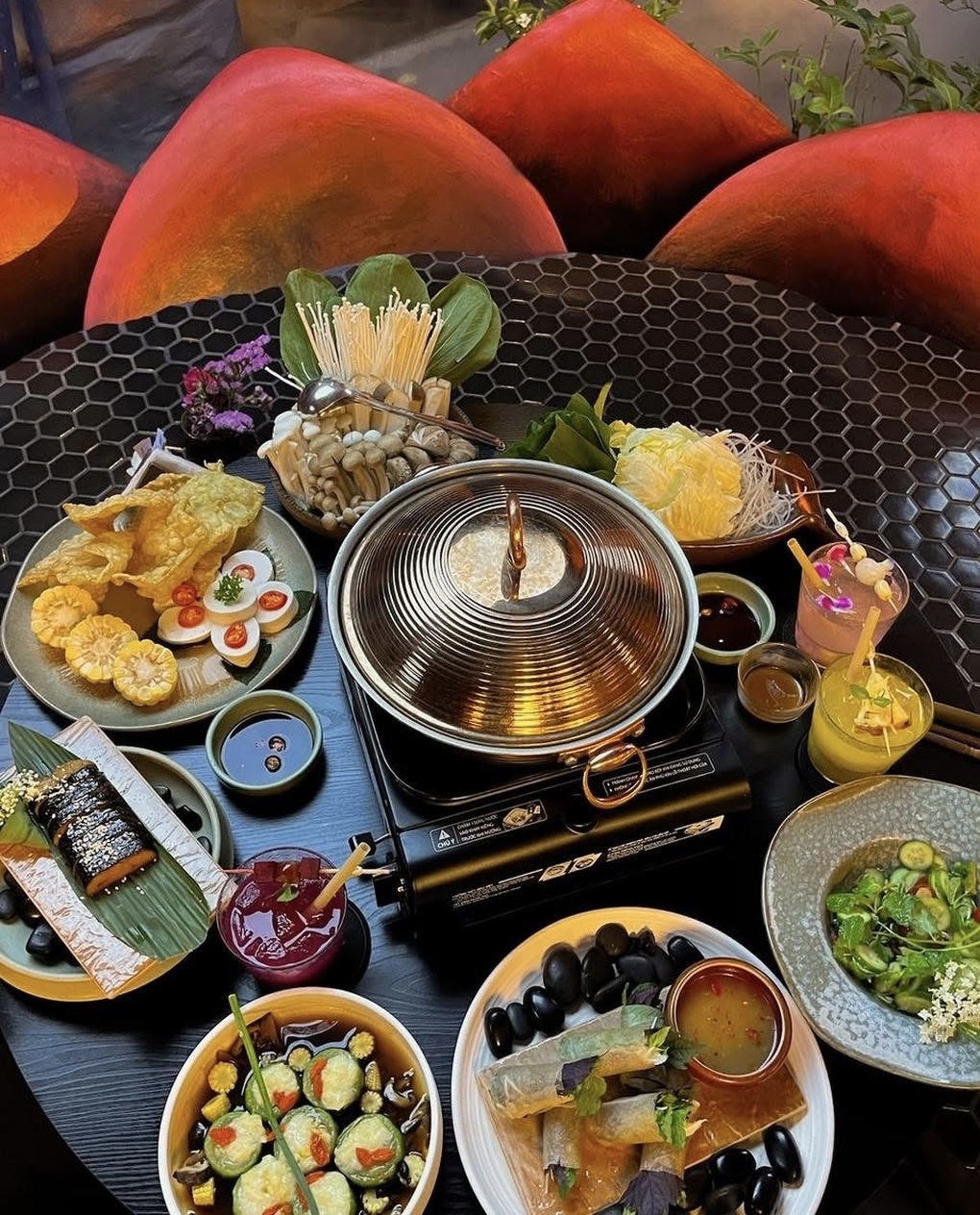 Oppdag 5 vegetariske restauranter i Hanoi med vakre lokaler og utsøkt mat - 10 Khám phá 5 quán chay ở Hà Nội có không gian đẹp, đồ ăn tinh tế - 10