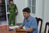 Trạm trưởng kiểm lâm mật báo cho kẻ nuôi nhốt động vật quý hiếm ở TPHCM