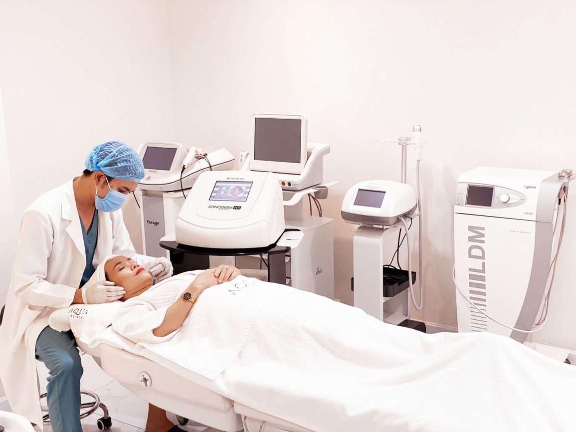 Thẩm mỹ viện Aqua Clinic tri ân lớn cho khách hàng dịp cuối năm - 5 Thẩm mỹ viện Aqua Clinic tri ân lớn cho khách hàng dịp cuối năm - 5