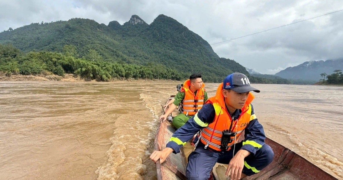 Tìm kiếm người phụ nữ ở Thanh Hóa bị nước lũ cuốn mất tích