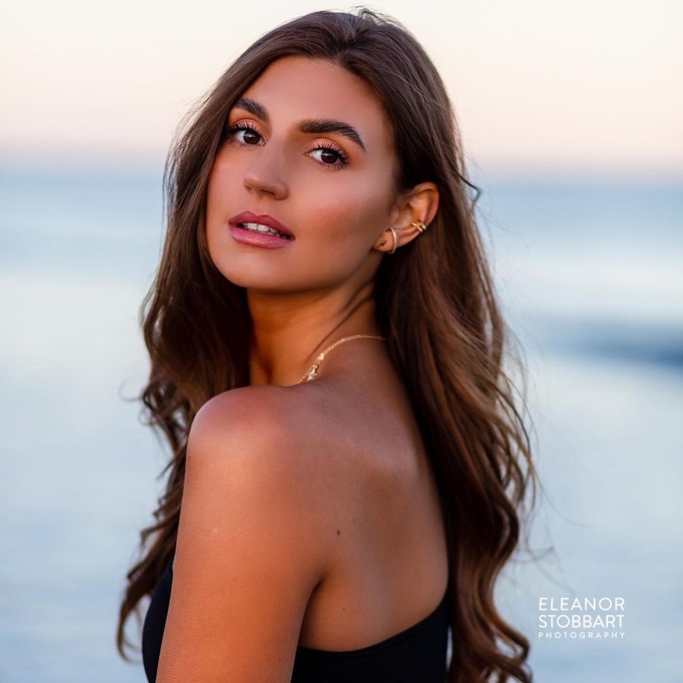 Đường cong nóng bỏng của các nàng wags xinh đẹp nhất mùa Euro 2020 - 2 Đường cong nóng bỏng của các nàng wags xinh đẹp nhất mùa Euro 2020 - 2