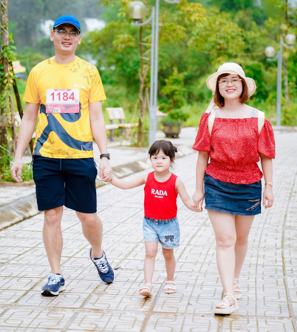 Bố ung thư giai đoạn cuối quay video gửi tương lai của con gái 4 tuổi - 1 Bố ung thư giai đoạn cuối quay video gửi tương lai của con gái 4 tuổi - 1