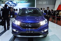 Honda CR-V giảm giá kịch sàn: Rúng động cả người mua lẫn đối thủ