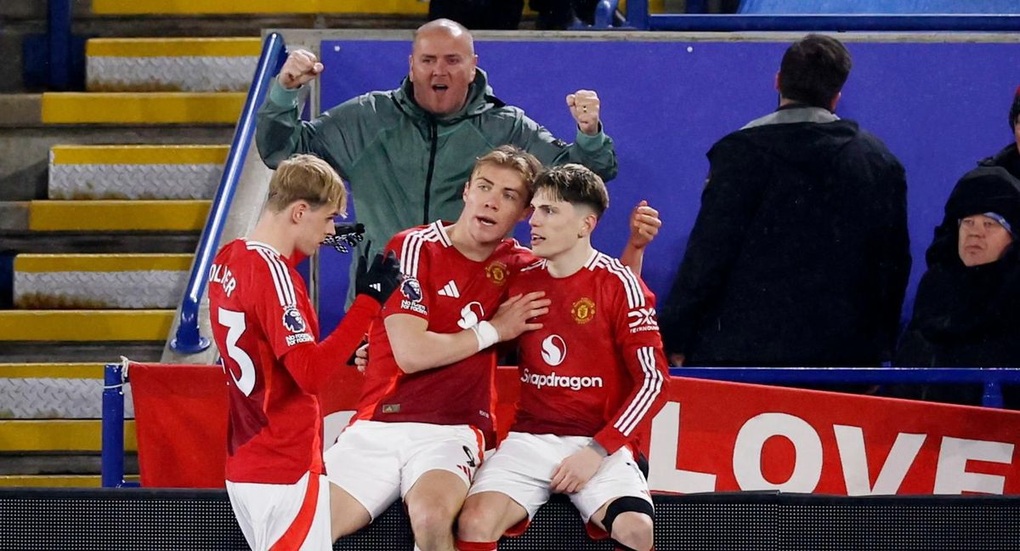 Fernandes tiếp đà thăng hoa, Man Utd thắng đậm Leicester - 3 Fernandes tiếp đà thăng hoa, Man Utd thắng đậm Leicester - 3
