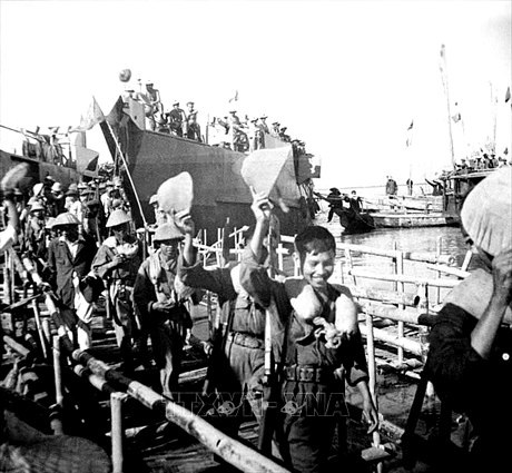 hiep dinh gienene.jpg hiep dinh gienene.jpg