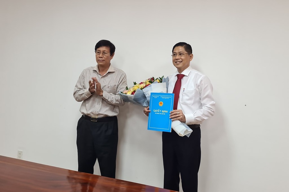 Bệnh viện Đa khoa Cần Thơ có giám đốc sau 18 tháng lãnh đạo cũ hết nhiệm kỳ - 1 Bệnh viện Đa khoa Cần Thơ có giám đốc sau 18 tháng lãnh đạo cũ hết nhiệm kỳ - 1