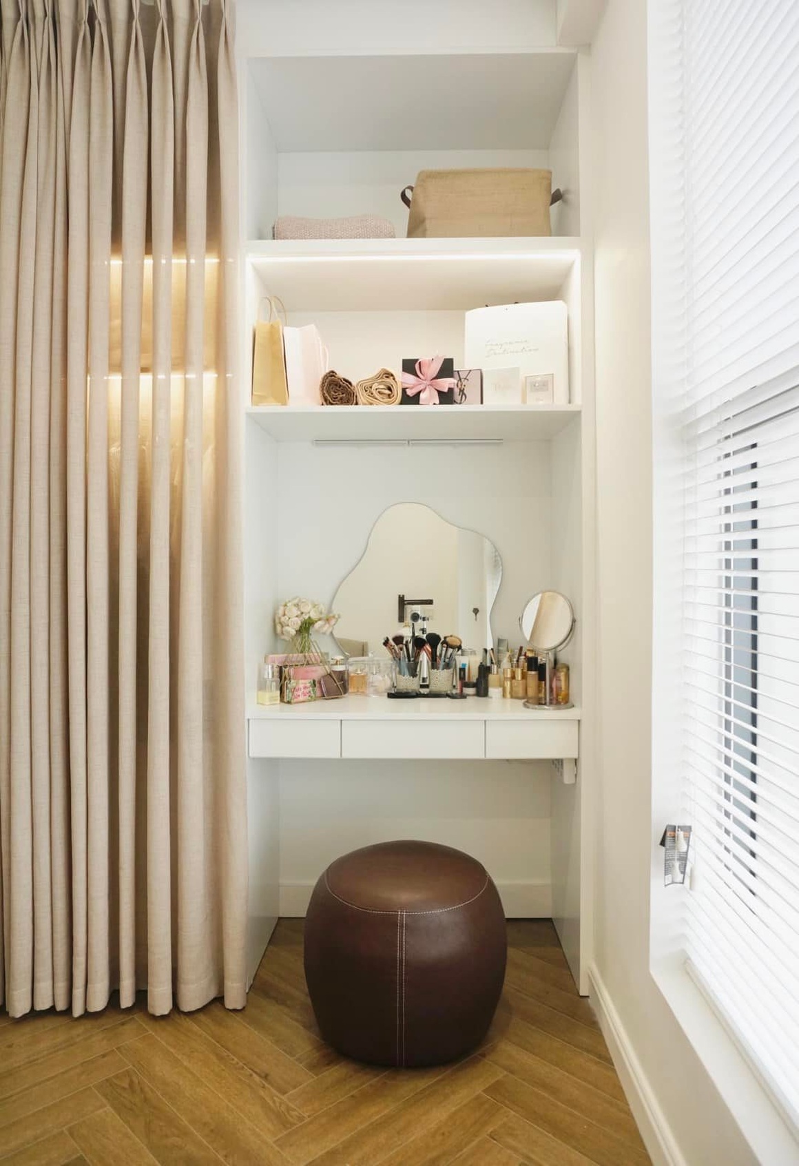 Căn hộ đậm phong cách tối giản nhìn là mê của cô nghệ sĩ độc thân - 17 Căn hộ đậm phong cách tối giản nhìn là mê của cô nghệ sĩ độc thân - 17