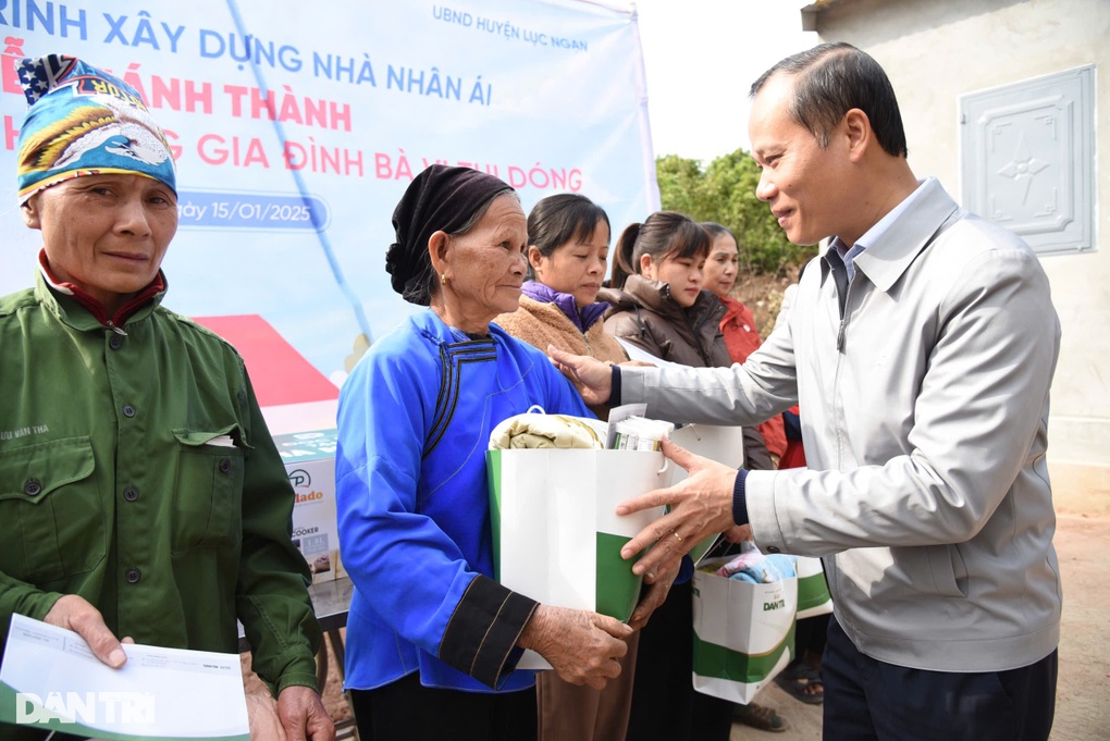 Khánh thành nhà Nhân ái, niềm vui ngày áp Tết ở Bắc Giang - 2 Khánh thành nhà Nhân ái, niềm vui ngày áp Tết ở Bắc Giang - 2