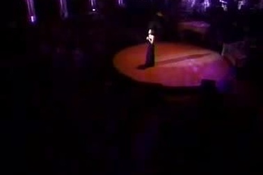 Lee Young Ae trổ tài ca hát