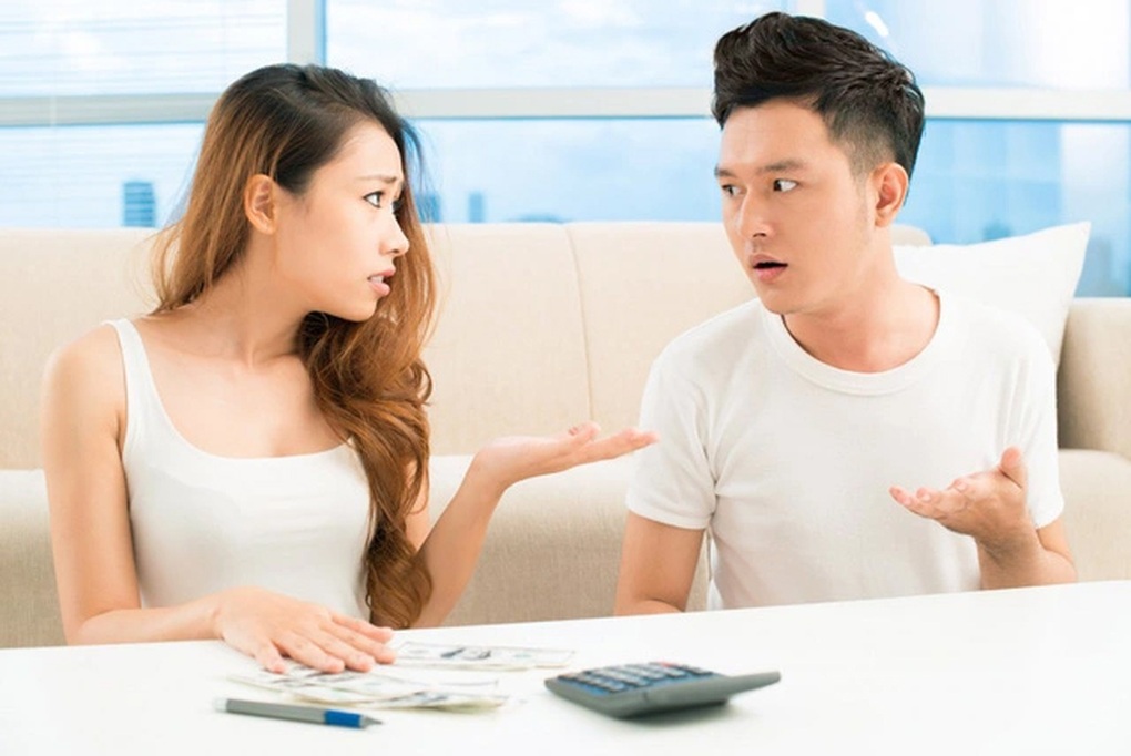 Chồng thạc sĩ ê chề ngửa tay xin tiền vợ làm công nhân - 1 Chồng thạc sĩ ê chề ngửa tay xin tiền vợ làm công nhân - 1