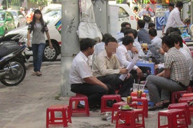 Người Việt làm ít, kêu ca nhiều!