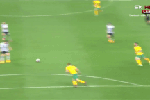 Messi lập siêu phẩm chỉ sau 80 giây giúp Argentina đánh bại Australia