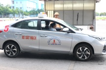 Trải nghiệm buổi sát hạch lái xe đầu tiên do Công an Nghệ An tổ chức