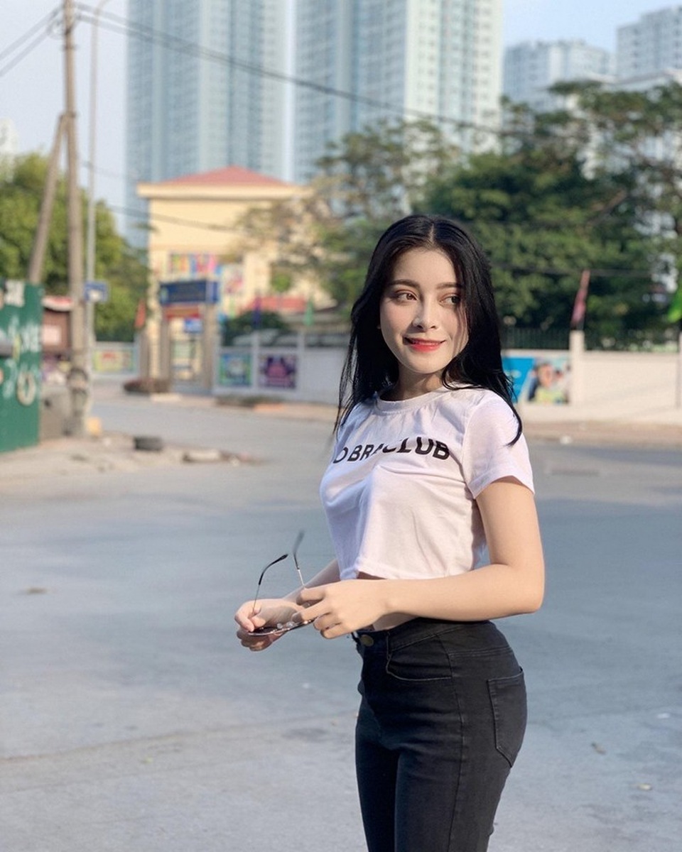Thiếu nữ Hà thành xinh đẹp thường bị nhầm là con lai - 5 Thiếu nữ Hà thành xinh đẹp thường bị nhầm là con lai - 5