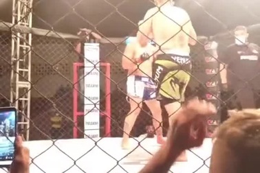 Võ sĩ cụt một tay vẫn hạ knock-out đối thủ