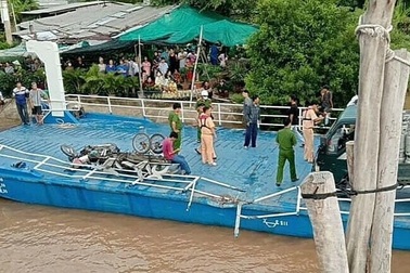 Vụ tàu hàng tông phà trên sông Vàm Nao: Phà không có máy trưởng