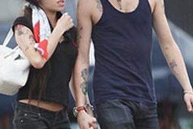 Amy Winehouse đã rời trại cai nghiện