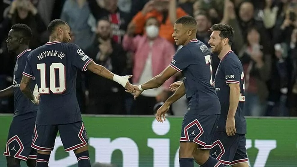 Mbappe nói gì khi phải chạy mệt nghỉ còn Messi thì chỉ đi bộ trên sân? - 1 Mbappe nói gì khi phải chạy mệt nghỉ còn Messi thì chỉ đi bộ trên sân? - 1