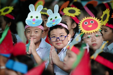 Chính sách tặng tiền cho phụ nữ sinh đủ 2 con của TPHCM