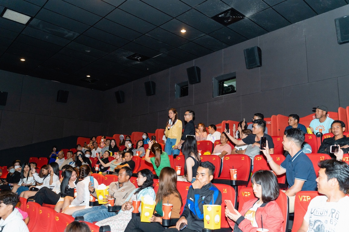 HHen Niê: Mẹ hốt hoảng gọi điện hỏi tôi làm gì mà bị đánh - 6