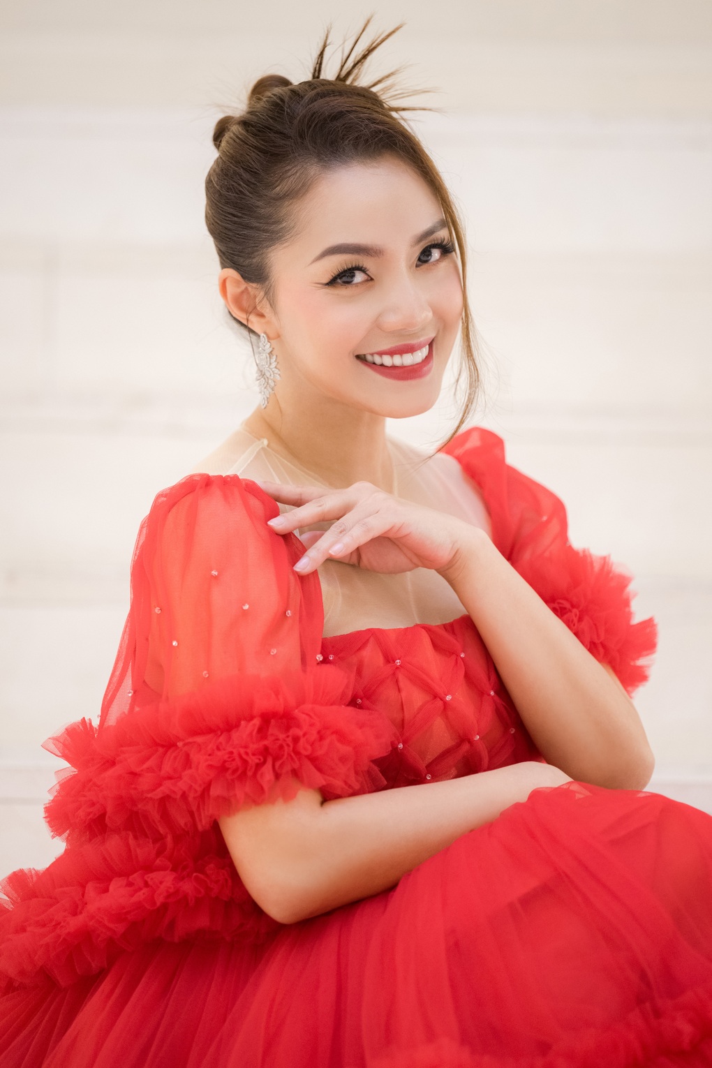 Nguyễn Ngọc Anh xúc động khi hát cho kiều bào ở Xuân quê hương - 1 Nguyễn Ngọc Anh xúc động khi hát cho kiều bào ở Xuân quê hương - 1
