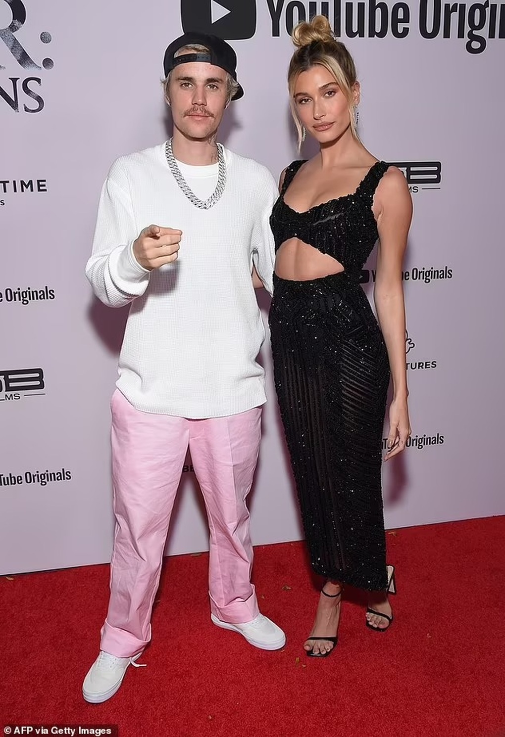 Hailey Bieber khẳng định không cướp Justin Bieber từ tay Selena Gomez - 2 Hailey Bieber khẳng định không cướp Justin Bieber từ tay Selena Gomez - 2