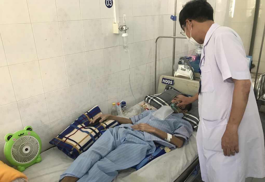 Công nhân mắc bệnh bụi phổi silic nhận gần 1,4 tỷ đồng bồi thường - 1 Công nhân mắc bệnh bụi phổi silic nhận gần 1,4 tỷ đồng bồi thường - 1