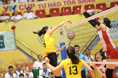 Tuyển trẻ Việt Nam thua đậm sinh viên Nhật Bản