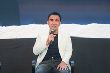 Quyền Linh giảm 20kg, nuôi râu tóc 6 tháng để trở lại màn ảnh sau 20 năm