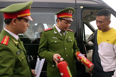 "Quy định bắt buộc ô tô có bình cứu hỏa đang mang lại hiệu quả tốt"