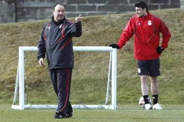 Benitez sắp "tống cổ" kẻ nổi loạn Riera