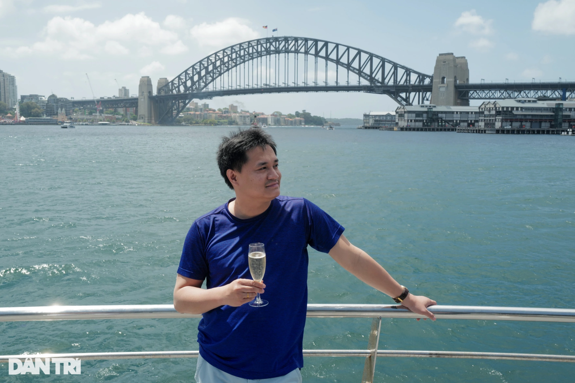 Trải nghiệm đi tàu 5 sao lênh đênh trên biển ngắm thành phố Sydney xinh đẹp - 3 Trải nghiệm đi tàu 5 sao lênh đênh trên biển ngắm thành phố Sydney xinh đẹp - 3
