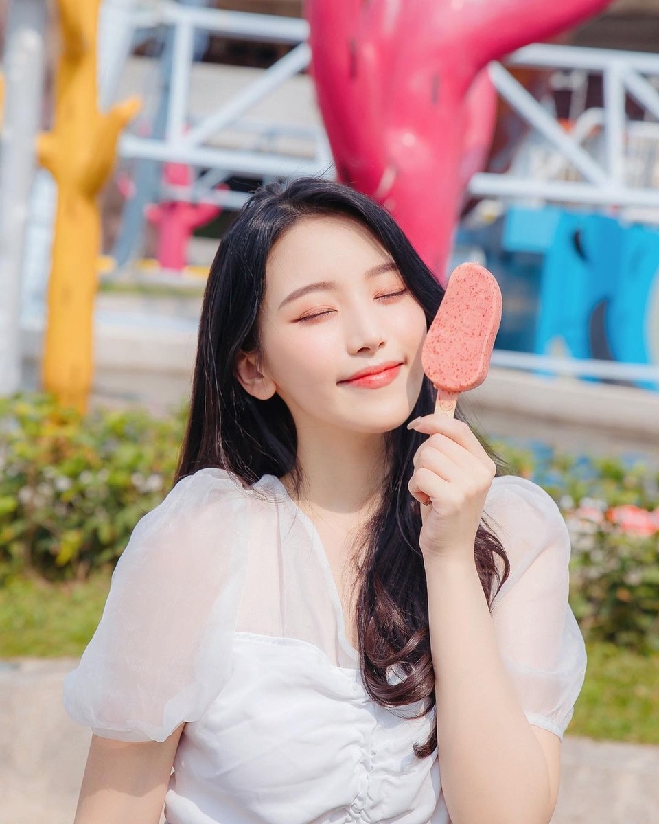 Hot girl Đài Loan sở hữu nhan sắc xinh đẹp được ví như nữ thần - 13 Hot girl Đài Loan sở hữu nhan sắc xinh đẹp được ví như nữ thần - 13