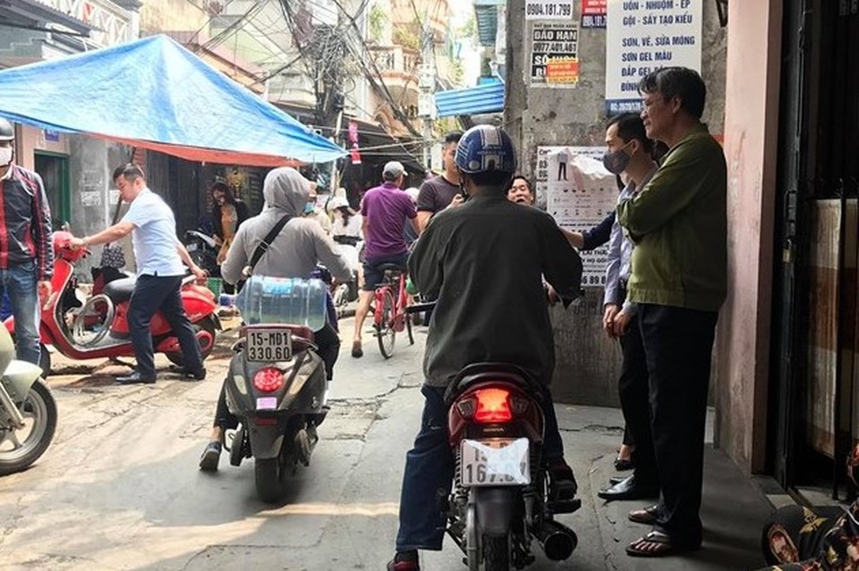 Tổ trưởng dân phố bị đâm chết khi đang sửa xe - 1 Tổ trưởng dân phố bị đâm chết khi đang sửa xe - 1
