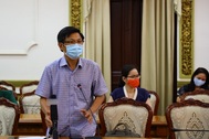 Giám đốc HCDC khai bút thơ xuân "chống giặc Covid"